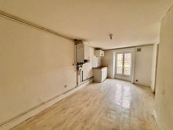 Appartement Lons Le Saunier 1 pièce(s) 50,17 m2
