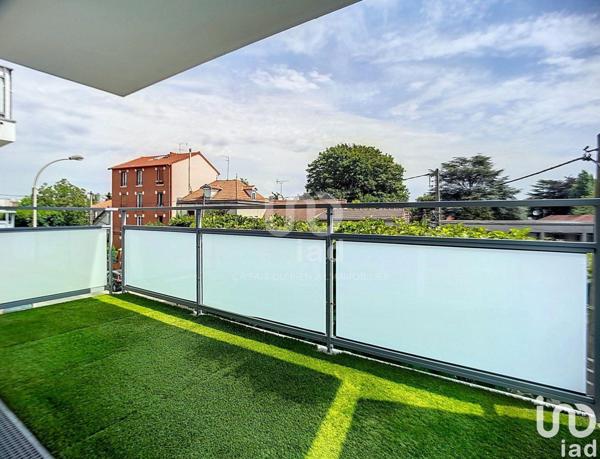 Location appartement 3 pièces 59 m² Rosny-sous-Bois