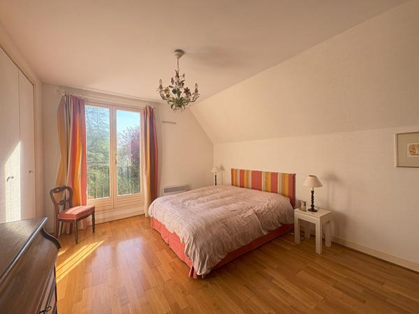 Maison Orsay 7 pièce(s) 152 m2