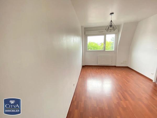 Appartement à louer 2 pièces 29.91m² Valenciennes (59300)
