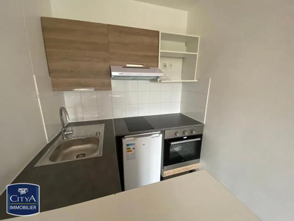 Appartement à louer 2 pièces 29.91m² Valenciennes (59300)