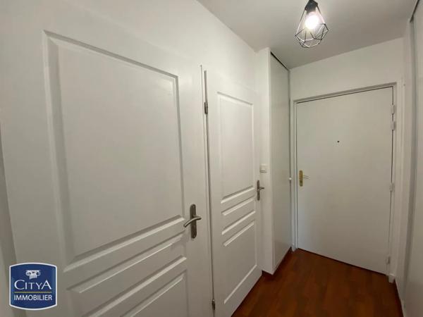 Appartement à louer 2 pièces 29.91m² Valenciennes (59300)