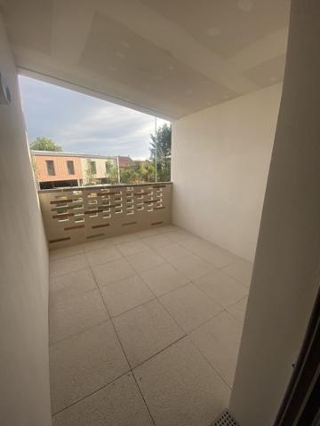 ENTRE L'APPARTEMENT ET LA MAISON - AVEC JARDIN ET GARAGE