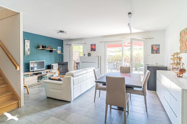 Maison 355 232 € Parempuyre 5 p 82 m² DPE C