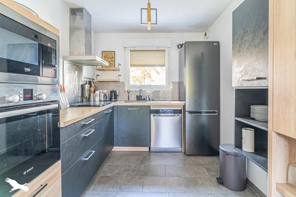 Maison 355 232 € Parempuyre 5 p 82 m² DPE C