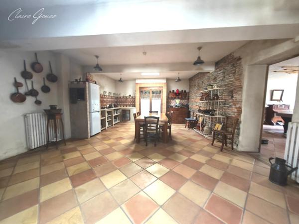 Élégante demeure de caractère de 375 m² – Charme, volumes et authenticité à vendre 12 pièces (31)