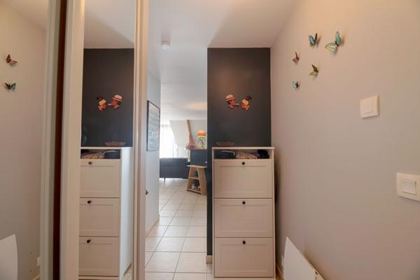 NOUVEAU ! Centre ville - Grand 2 pièces - 52 m2 - Balcon - dernier étage - Stationnement et cave