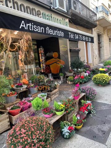 Vente                                                      Fonds de commerce
                        
                                         47 m2                     à Aubenas