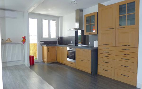 Appartement à vendre    3 pièces • 65,52 m2 Saint-Genis-Laval