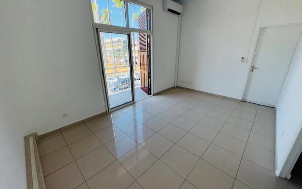 Appartement à louer    3 pièces •  Cayenne