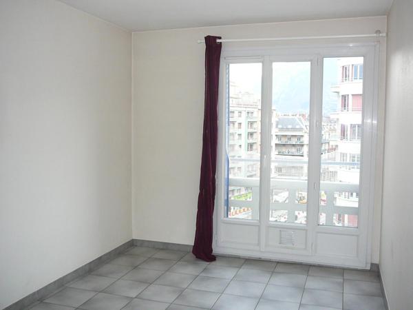 Appartement · Location Grenoble (38100) 3 pièces · 64m²