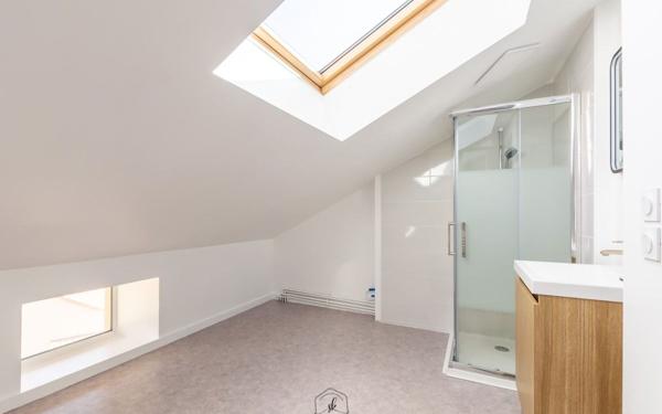 Appartement à louer    3 pièces • 58 m2 Vitry-sur-Orne