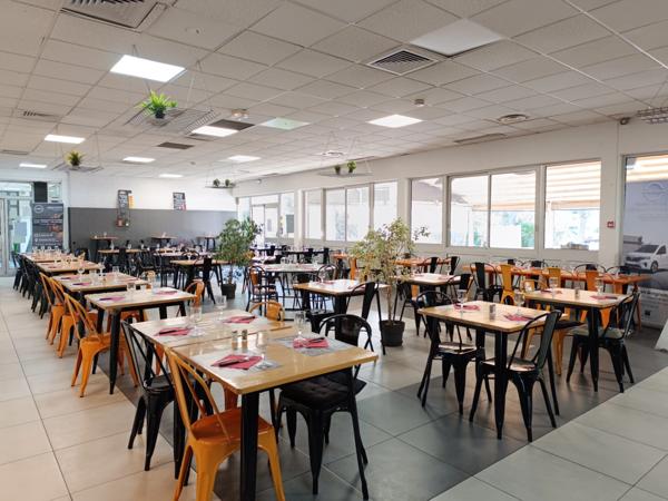 EXCLUSIVITE - A vendre AVIGNON Brasserie Bar Restaurant - CA 325 K€ fermée Week-end et jours fériés