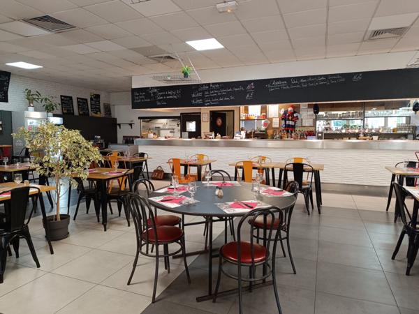 EXCLUSIVITE - A vendre AVIGNON Brasserie Bar Restaurant - CA 325 K€ fermée Week-end et jours fériés