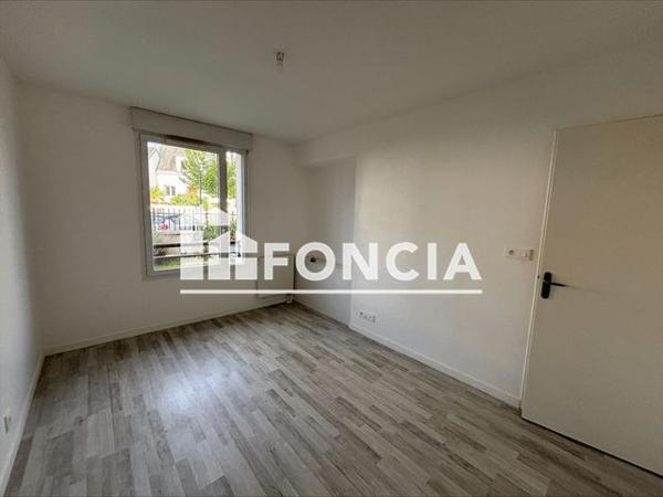 Location Appartement 2 pièces 44.78 m² - RESIDENCE CASTEL ST CYR St Cyr Sur Loire 37540