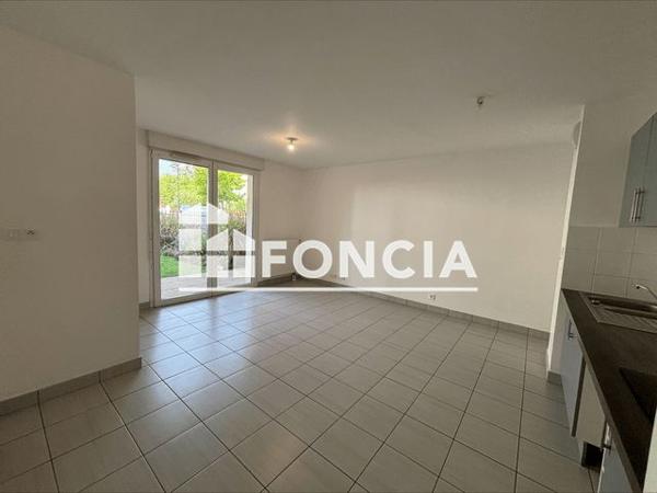 Location Appartement 2 pièces 44.78 m² - RESIDENCE CASTEL ST CYR St Cyr Sur Loire 37540