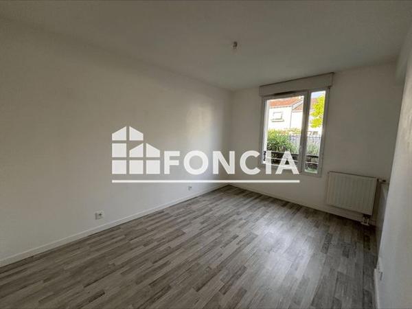 Location Appartement 2 pièces 44.78 m² - RESIDENCE CASTEL ST CYR St Cyr Sur Loire 37540