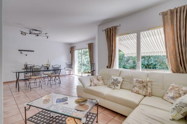 Sanguinet (40460) Maison 7 pièces de 145m2 habitables avec chalet bois sur parcelle de 1568m2