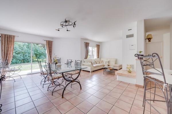 Sanguinet (40460) Maison 7 pièces de 145m2 habitables avec chalet bois sur parcelle de 1568m2