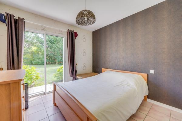 Sanguinet (40460) Maison 7 pièces de 145m2 habitables avec chalet bois sur parcelle de 1568m2