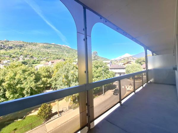 Appartement de Type 4 en hyper centre-ville