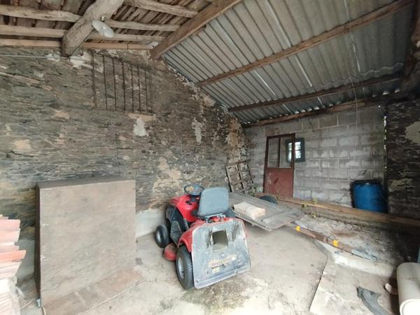 Dépendance de 25m² transformable en habitation, le Fuillet (49270)