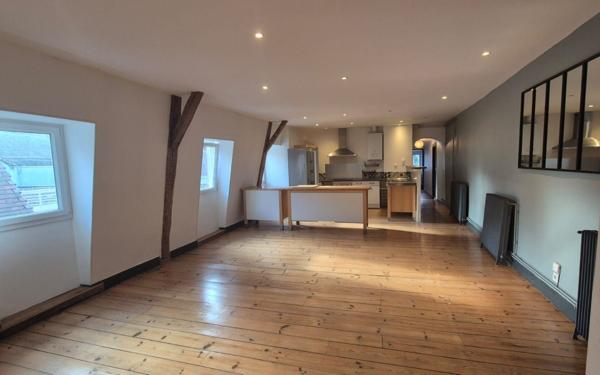 Appartement à vendre    3 pièces • 89,66 m2 Orthez