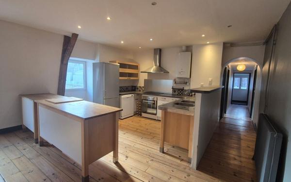 Appartement à vendre    3 pièces • 89,66 m2 Orthez