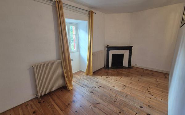 Appartement à vendre    3 pièces • 89,66 m2 Orthez