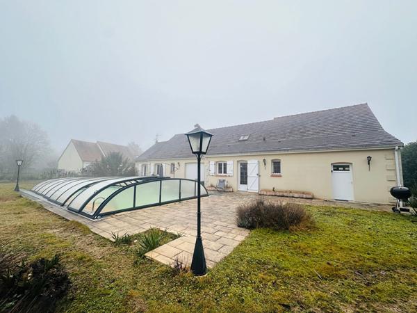 Maison Les Montils 5 pièce(s).