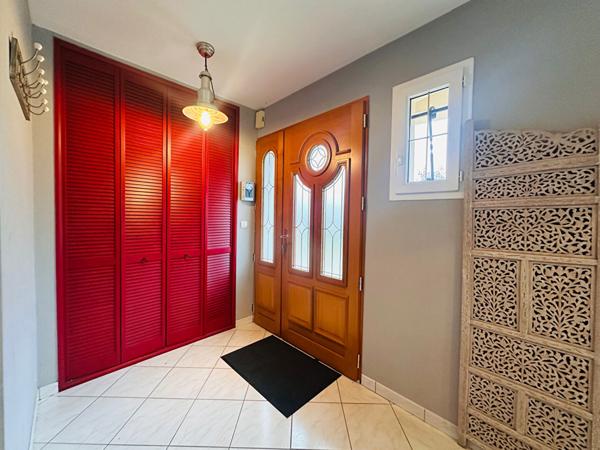 Maison Les Montils 5 pièce(s).