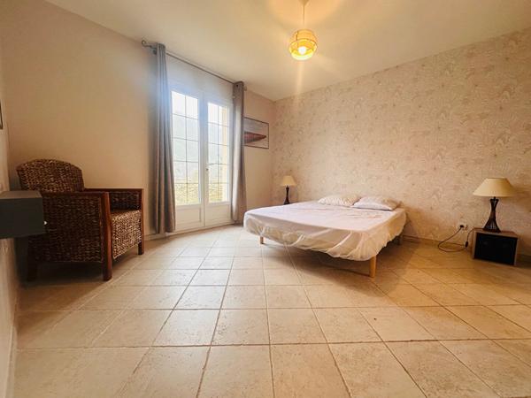 Maison Les Montils 5 pièce(s).