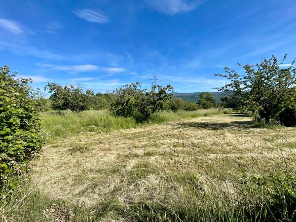 Maison en pierre à rénover avec vue exceptionnelle sur le Luberon –  84400 Apt