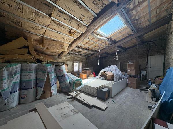 Maison Prahecq 3 pièce(s) 594 m2