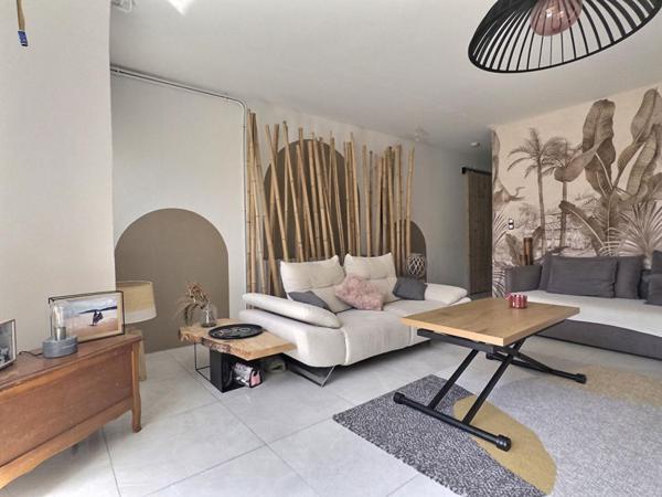 Maison Prahecq 3 pièce(s) 594 m2