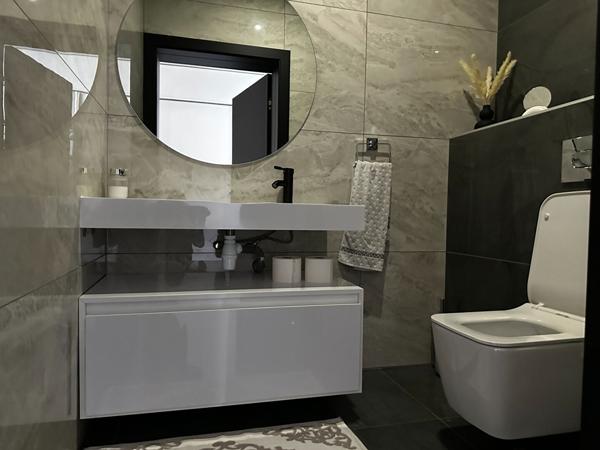 Mirecourt - Maison contemporaine 214 m² ? 4 chambres ? Garage triple ? 2021 ? DPE B ? PAC au sol