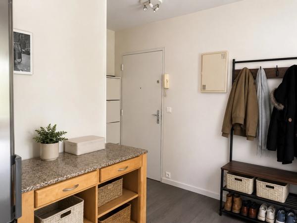 78 MONTIGNY-LE-BRETONNEUX – Secteur Le Pas du Lac - 3 PIÈCES de 74,45 M² AVEC BALCON, 2 chambres; parking et vue sur jardin