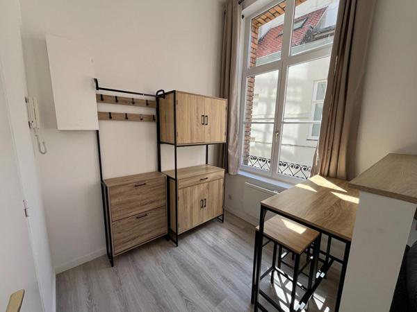 A LOUER : T1 à Lille • Rue des 2 épées - HYPERCENTRE • 505 € CC • Réf. 739-002