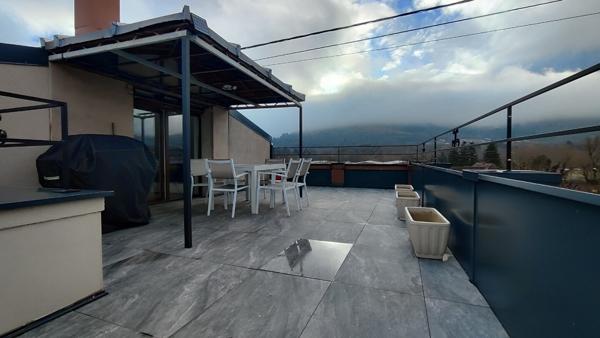 Immeuble d' environ 254 m2 à Wisches (67130)