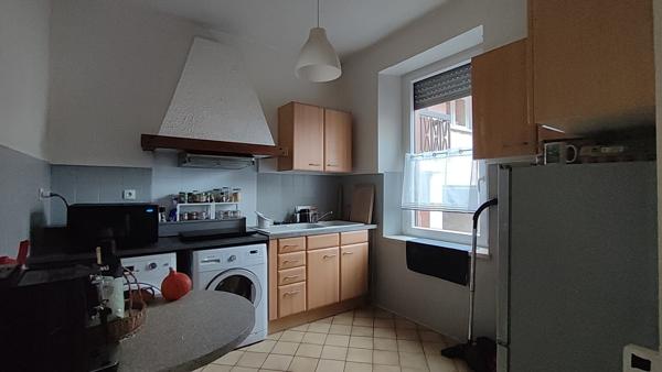 Immeuble d' environ 254 m2 à Wisches (67130)