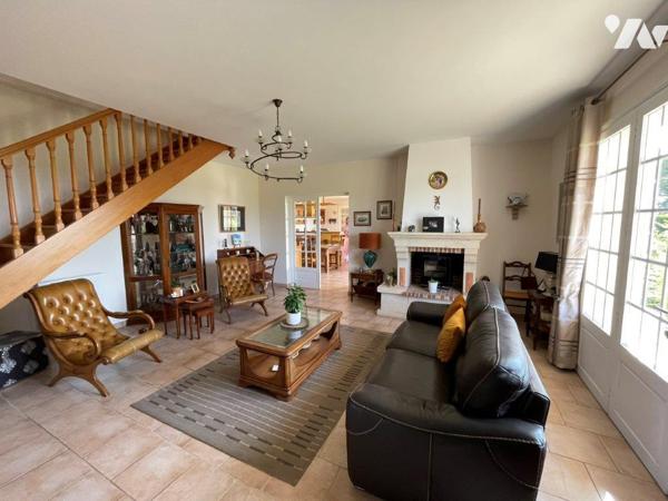 AUCH (32) A 10min, au calme, belle villa de qualité construite en 2003 sur 3000m².