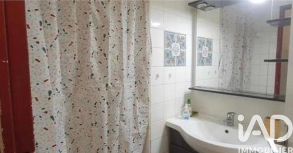 Location appartement 1 pièce 20 m² Marseille 1