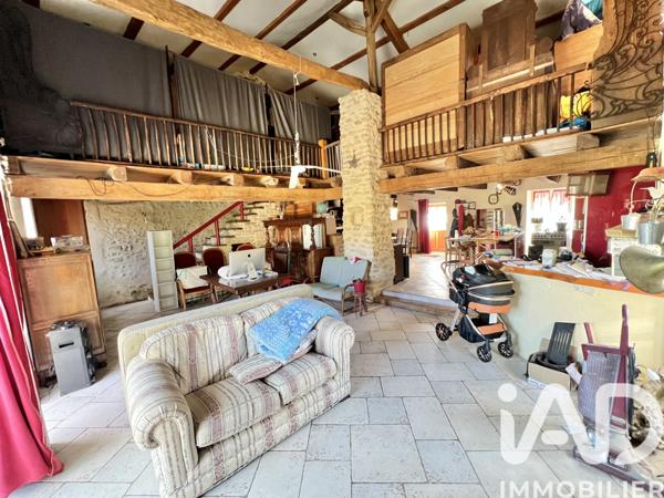 Maison à vendre 5 pièces 179 m² Sommières-du-Clain