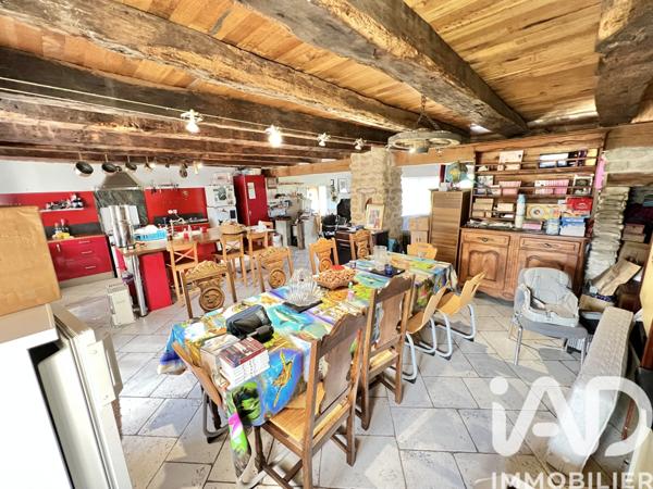Maison à vendre 5 pièces 179 m² Sommières-du-Clain