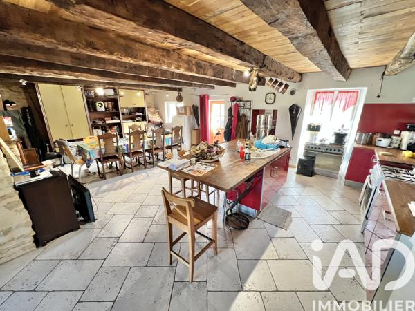 Maison à vendre 5 pièces 179 m² Sommières-du-Clain