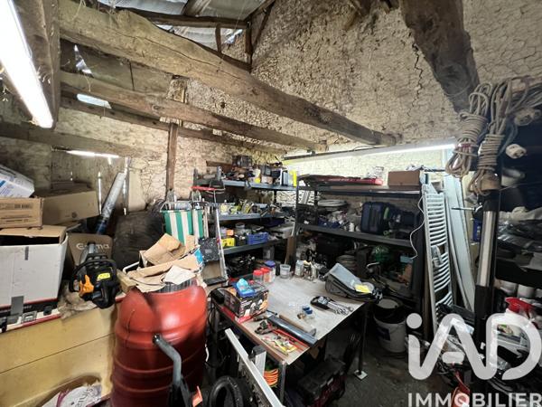 Maison à vendre 5 pièces 179 m² Sommières-du-Clain