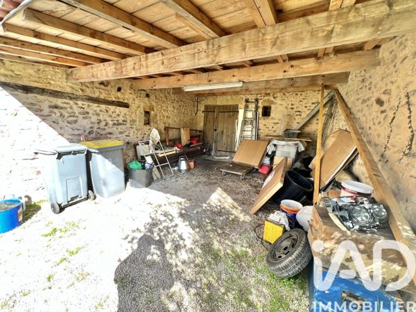 Maison à vendre 5 pièces 179 m² Sommières-du-Clain
