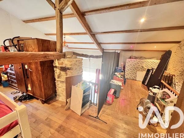 Maison à vendre 5 pièces 179 m² Sommières-du-Clain