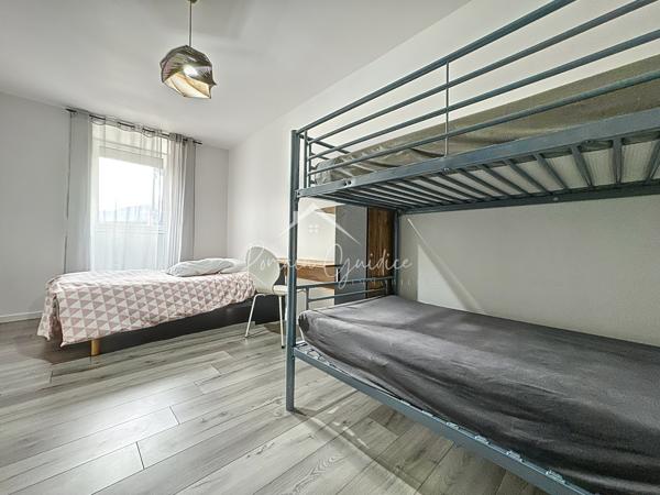 Millau (12100) APPARTEMENT T4 BIS NEUF DE 108 M² EN CENTRE VILLE DE MILLAU