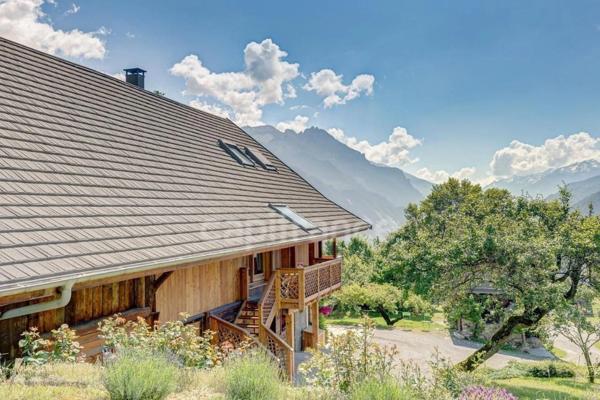 En Savoie (73), Vallée de la Maurienne, à vendre Grange rénovée, Vue dégagée